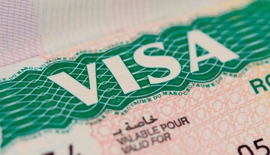 مع أسفارك لسفرياتك معنى