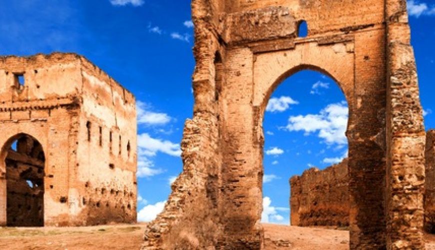 مع أسفارك لسفرياتك معنى