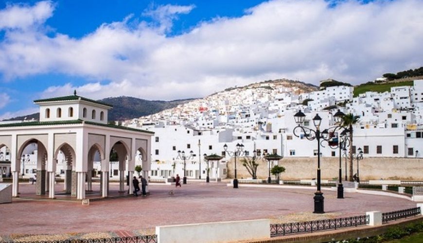 مع أسفارك لسفرياتك معنى