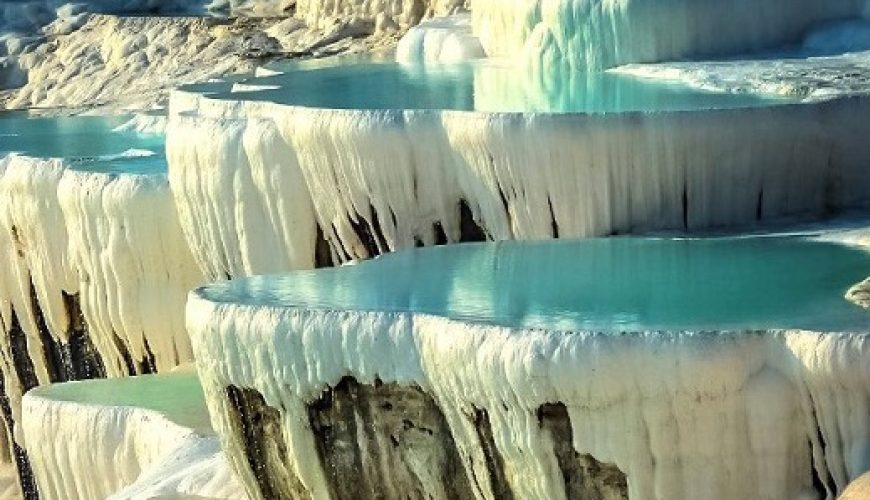 مع أسفارك لسفرياتك معنى